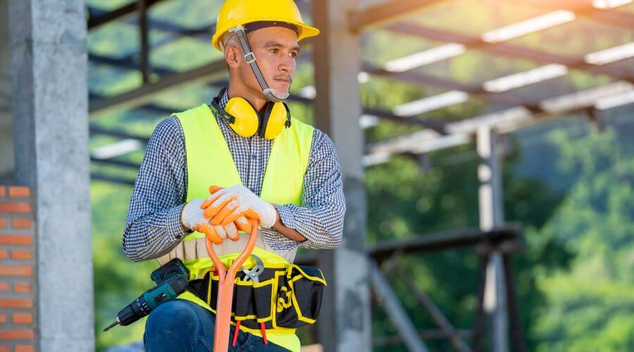 Professional gutter cleaning in Yuma, AZ